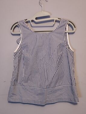 Vineyard Vines Navy and White Striped Sleeveless Tank Top